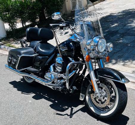 HARLEY-DAVIDSON ROAD KING CLASSIC HARLEY-DAVIDSON ROAD KING CLASSIC